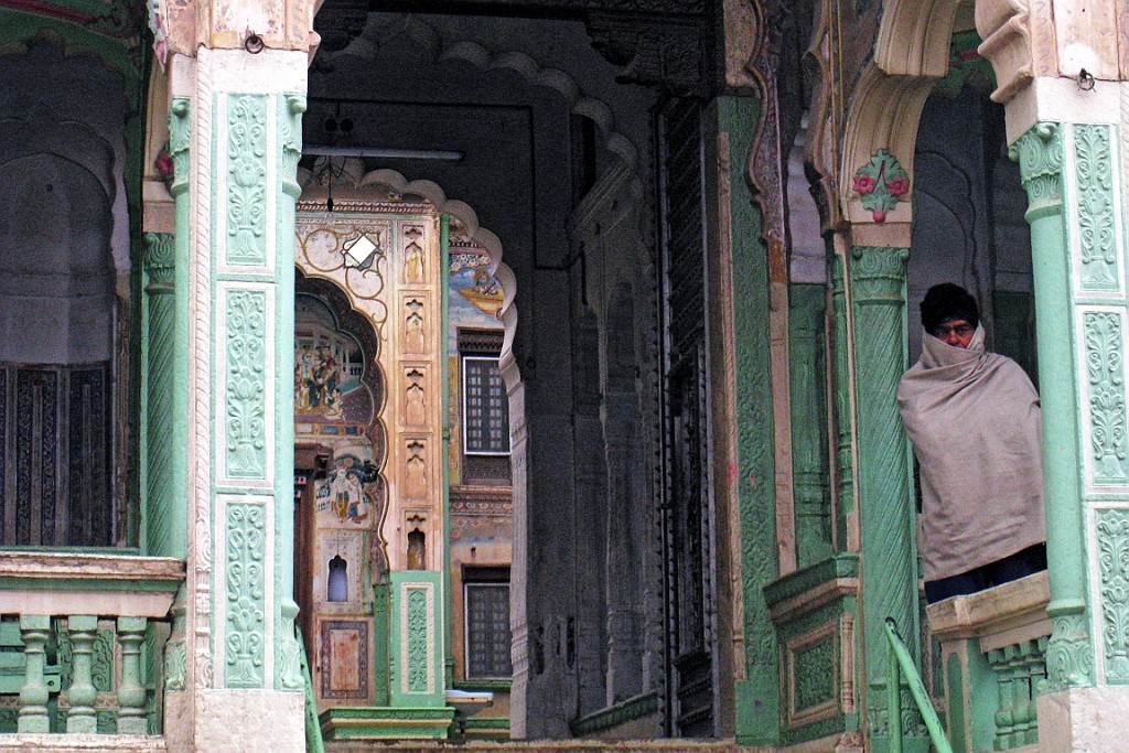 in0101.jpg