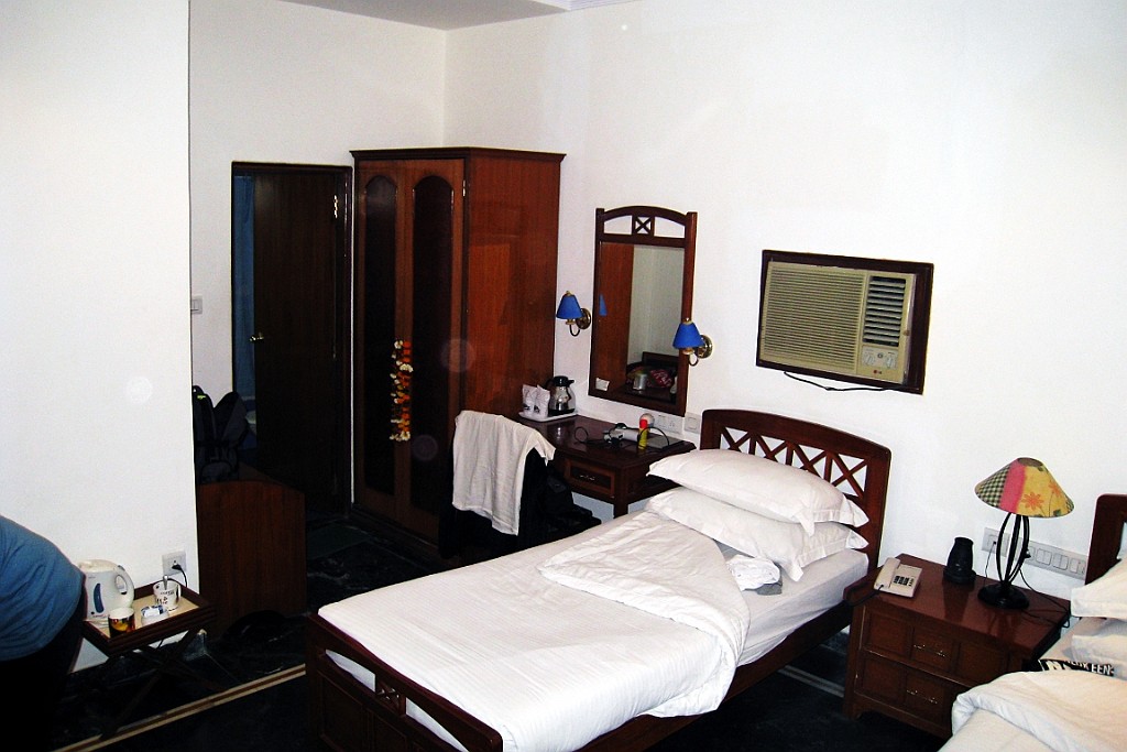 in1022.jpg