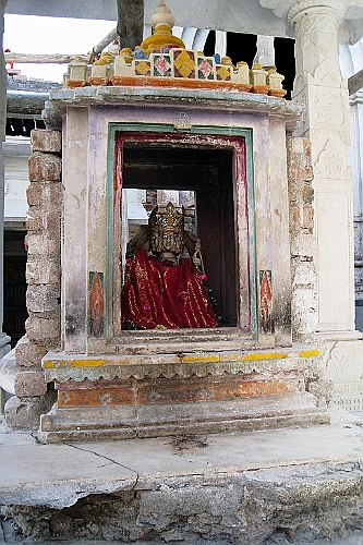 in0549