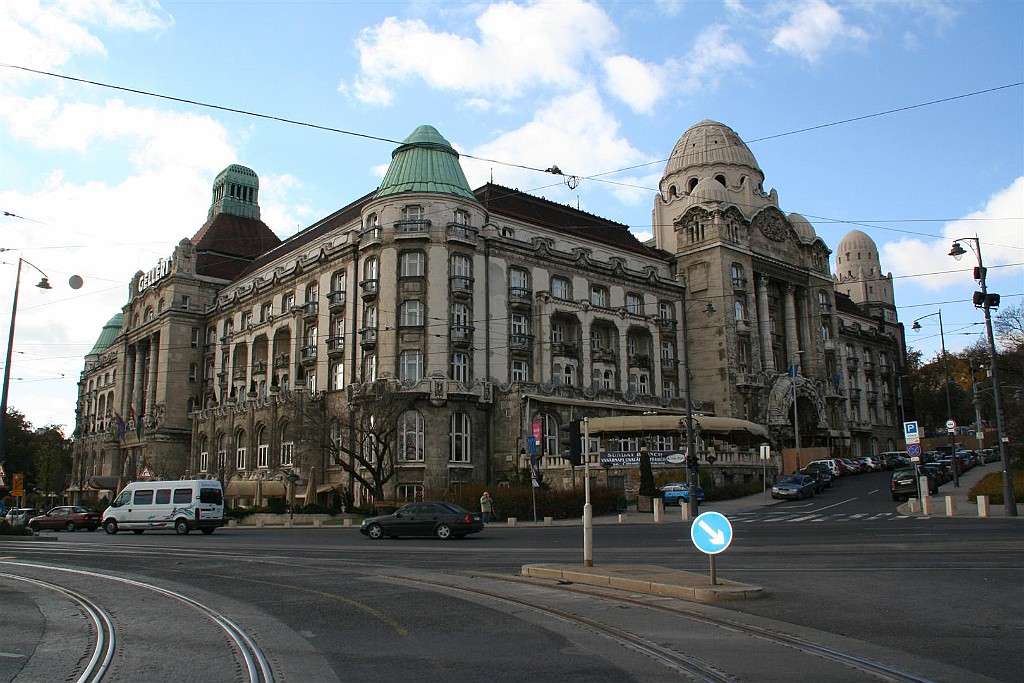 buda0020.JPG - Het Gellert-hotel (scene in een James Bond film)