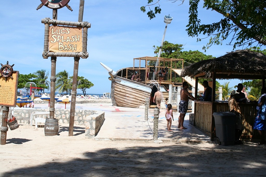 cruise080.JPG