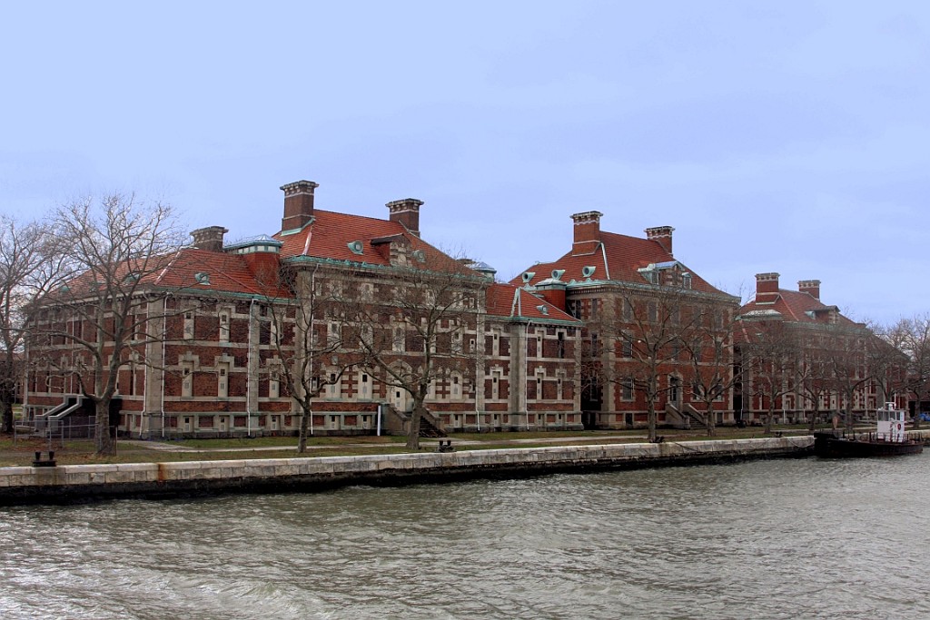 cruise125.JPG - Ellis Island, waar onze voorouders de States zijn binnengekomen