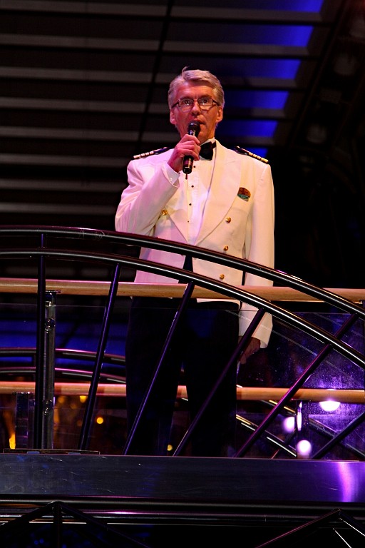 cruise254.JPG - De kapitein ...