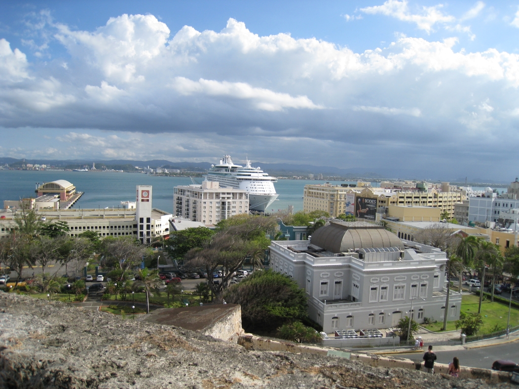 cruise318.JPG