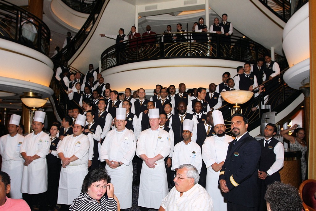 cruise632.JPG - en de keuken-crew