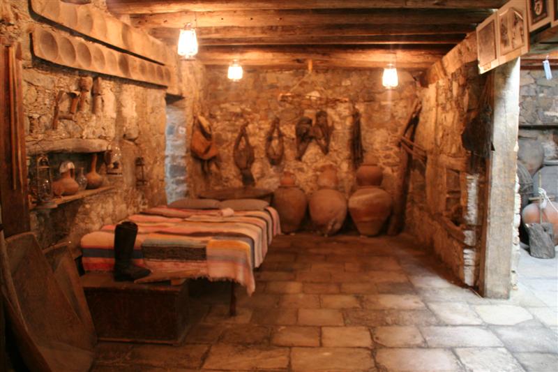 cyprus129.jpg - Een slaapruimte