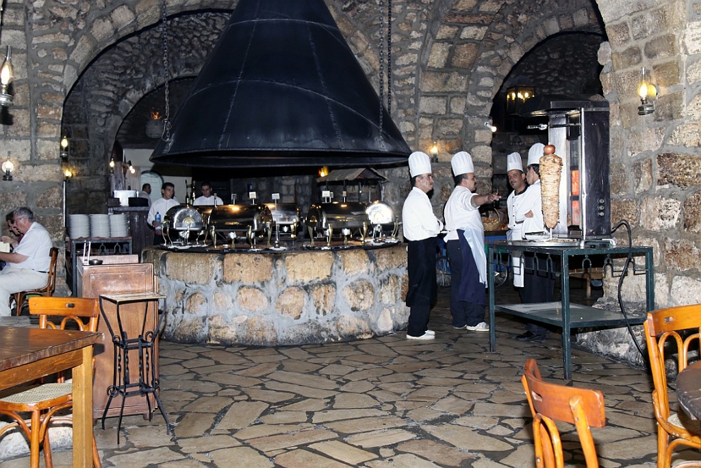 jor0289.jpg - Eten in restaurant Kan Zaman.