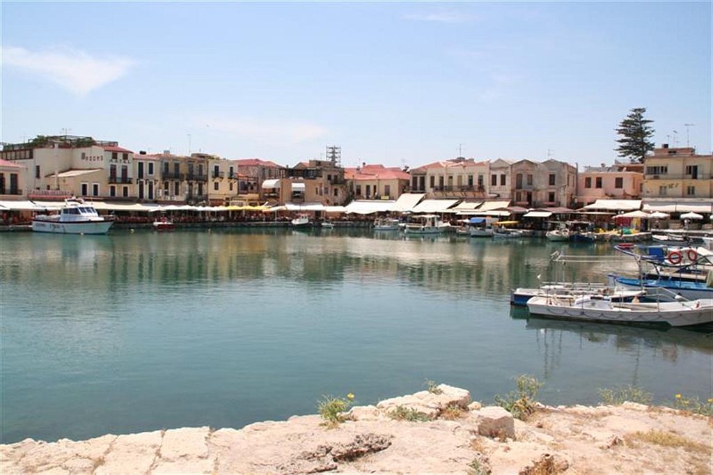 kreta73.jpg - Het leuke haventje