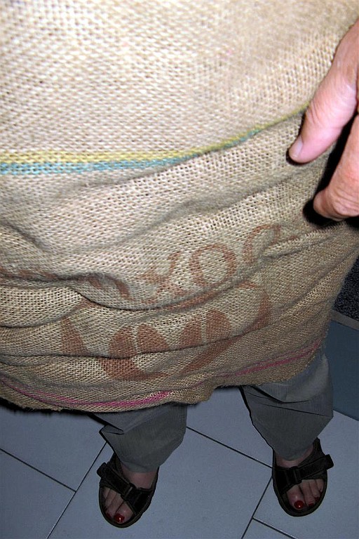 back0042.jpg