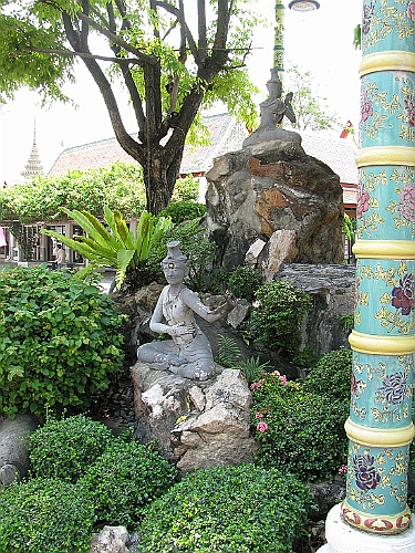 Thai056