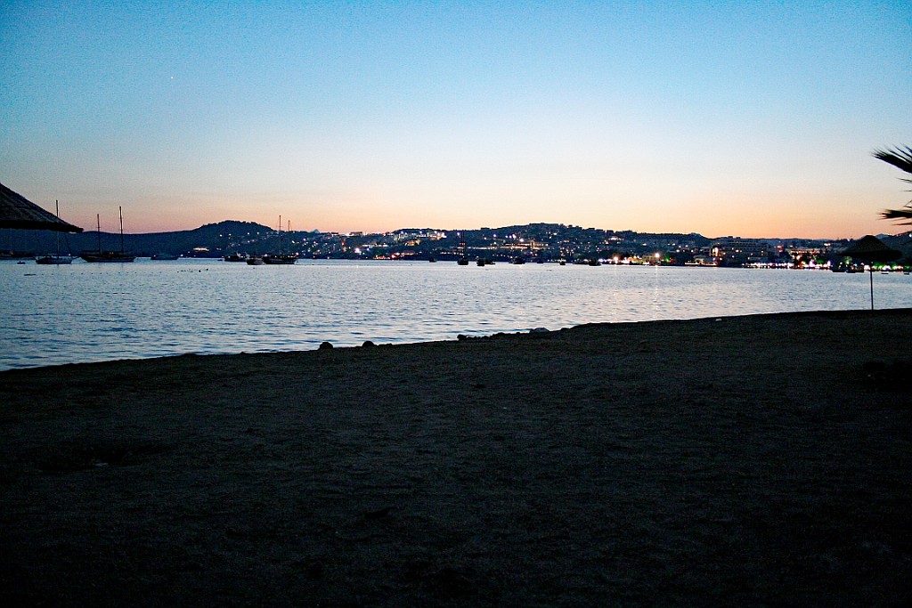 turkije313.JPG - De kleine baai by night