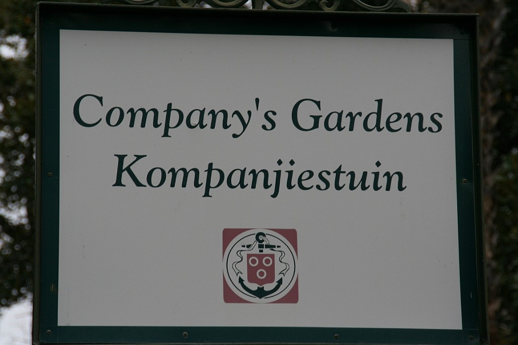 sa520.JPG - Alweer een mooie tuin